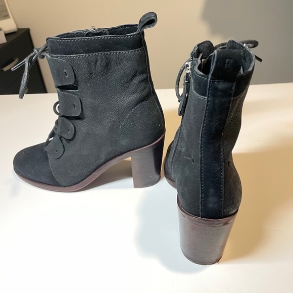 Black ankle tie up boots in Pristine condition - Picture 2 of 4